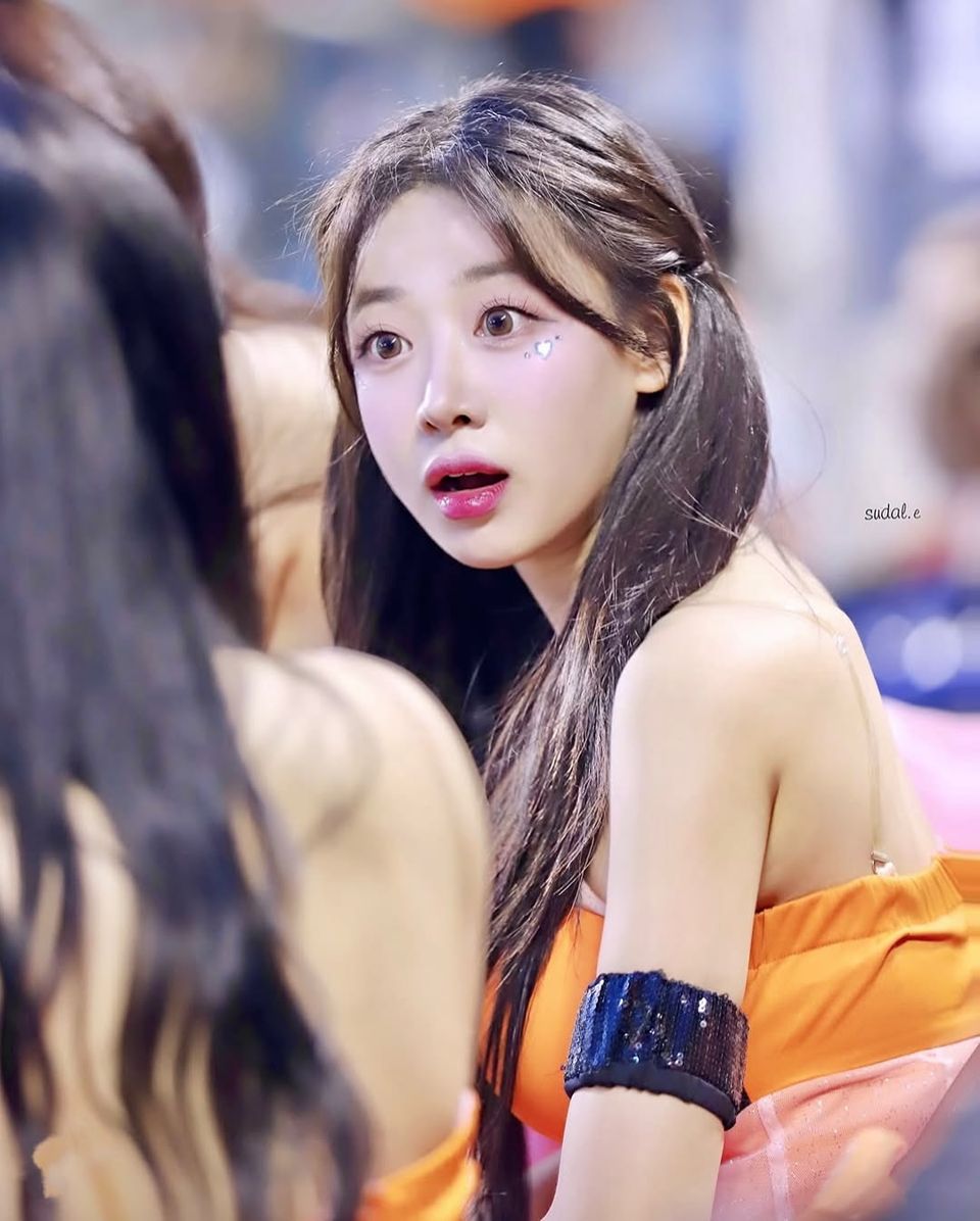 우수한, 20년 만의 한화 9연승에 힘 보탠 치어리더 응원룩
