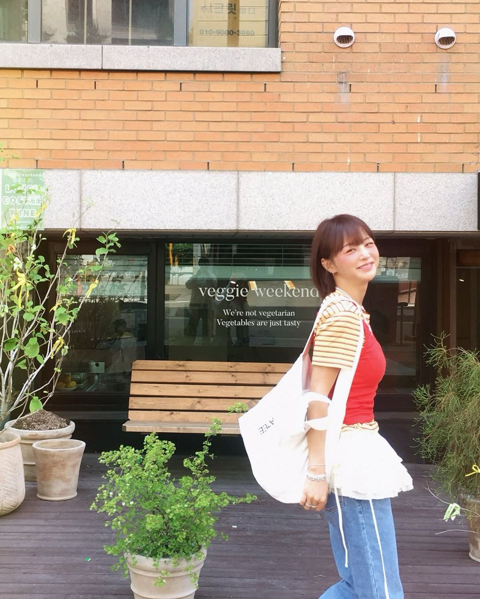 임지현, 레이어드룩에 러플 포인트까지…러블리 캐주얼의 정석